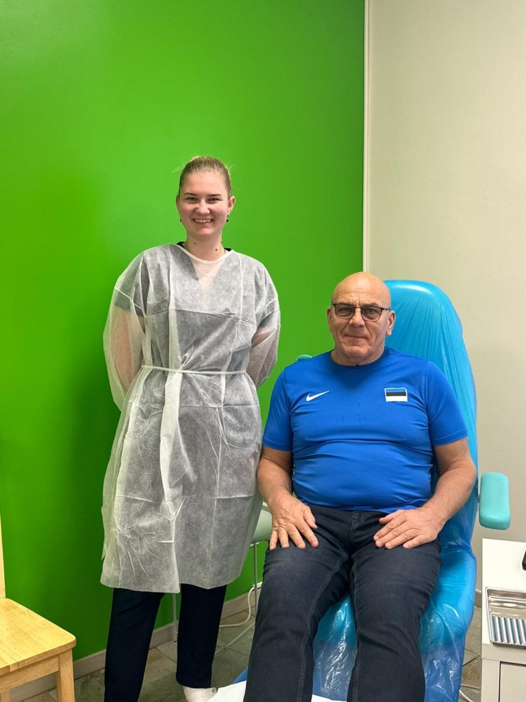 KUULA | Jalad on õhtuti turses ja väsinud? Ekspert selgitab, kuidas seda vältida